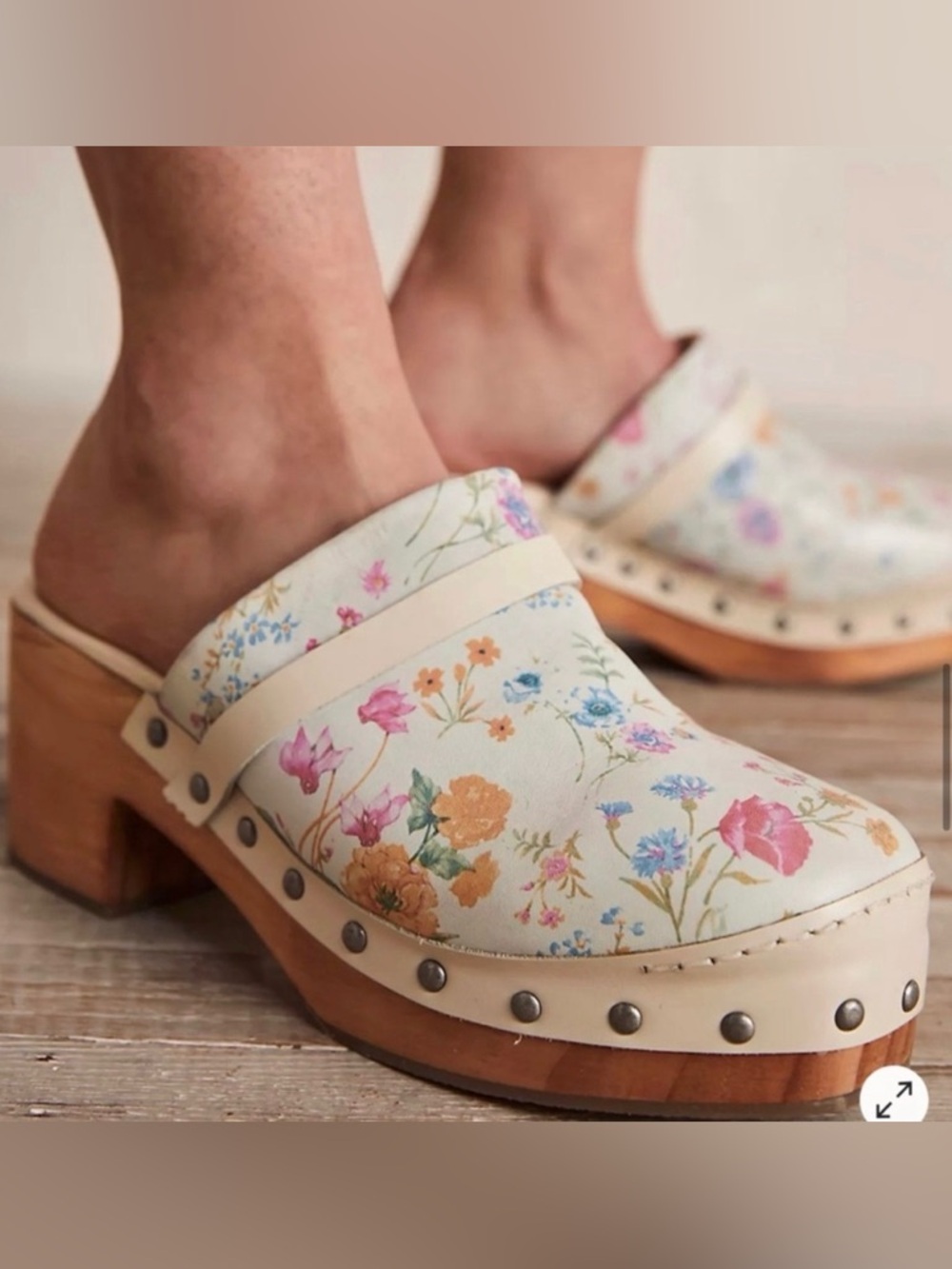Free People Boho Calabasas Floral Leather Clogs With Rivet Trimming Size 41 New - Picture 13 of 15